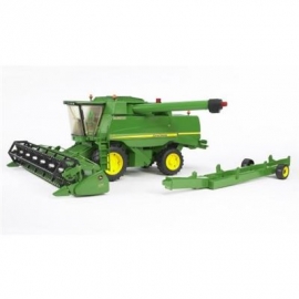BRUDER - John Deere Mähdrescher T670i