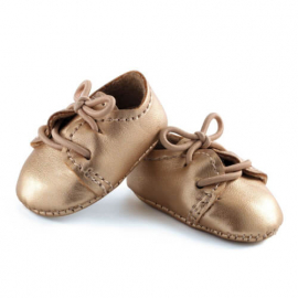 Puppenschuhe gold